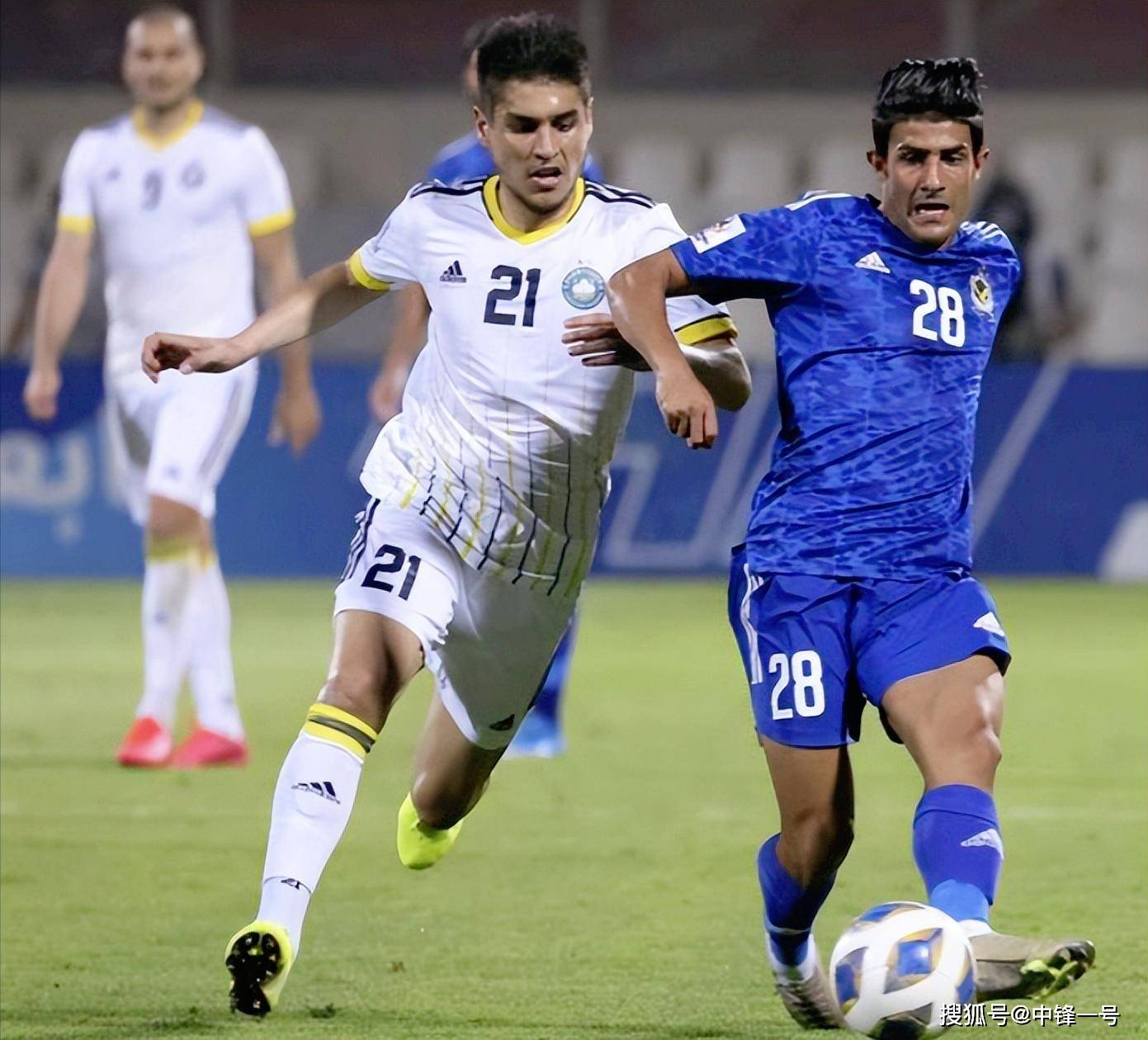 九游体育app-今夜亚冠传出新动向；瓦伦西亚门线救险；管理层表态——话题不断；球队文化再被提及(瓦伦西亚曾在超级杯首届赛事后控告西足协)